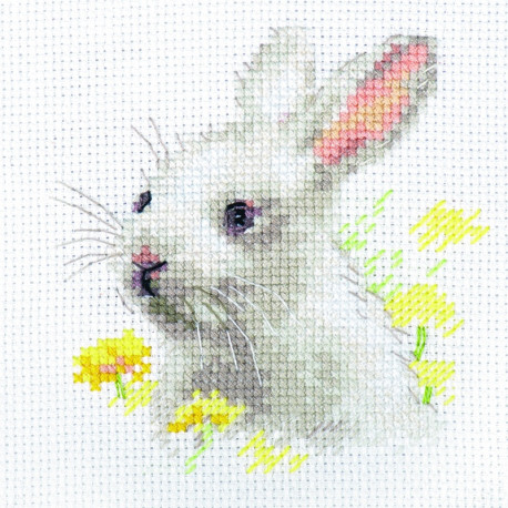  Белый крольчонок Набор для вышивания Алиса 0-226