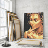 Пример в интерьере Девушка с золотым ожерельем 80х100 см Раскраска картина по номерам с металлической краской AAAA-RS113-80x100