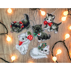  Рождественские котята Набор для вышивания LetiStitch Leti987