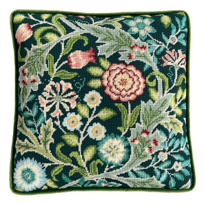  Wilhelmina Tapestry Набор для вышивания подушки Bothy Threads TAC21