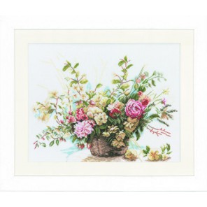  Booket Of Roses Набор для вышивания LanArte PN-0008004