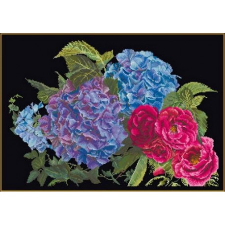  Гортензия и роза Набор для вышивания Thea Gouverneur 442.05